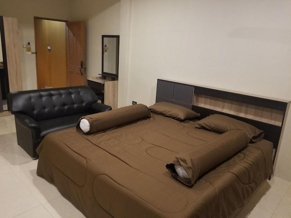 The Main Event Pattaya Bed & Breakfast Dış mekan fotoğraf